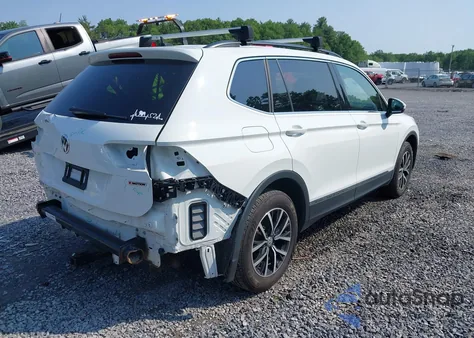 2021 Volkswagen Tiguan 2.0T Se/2.0T Se R-Line Black/2.0T Sel из США, поврежденный, VIN 3VV2B7AX6MM040076